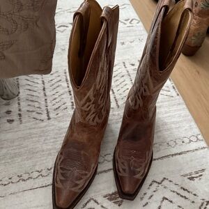 Shyanne Cowboy Boots